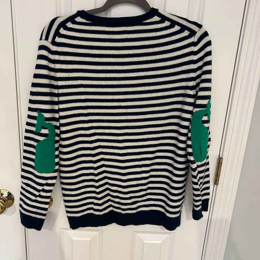 Vineyard Vines sweater